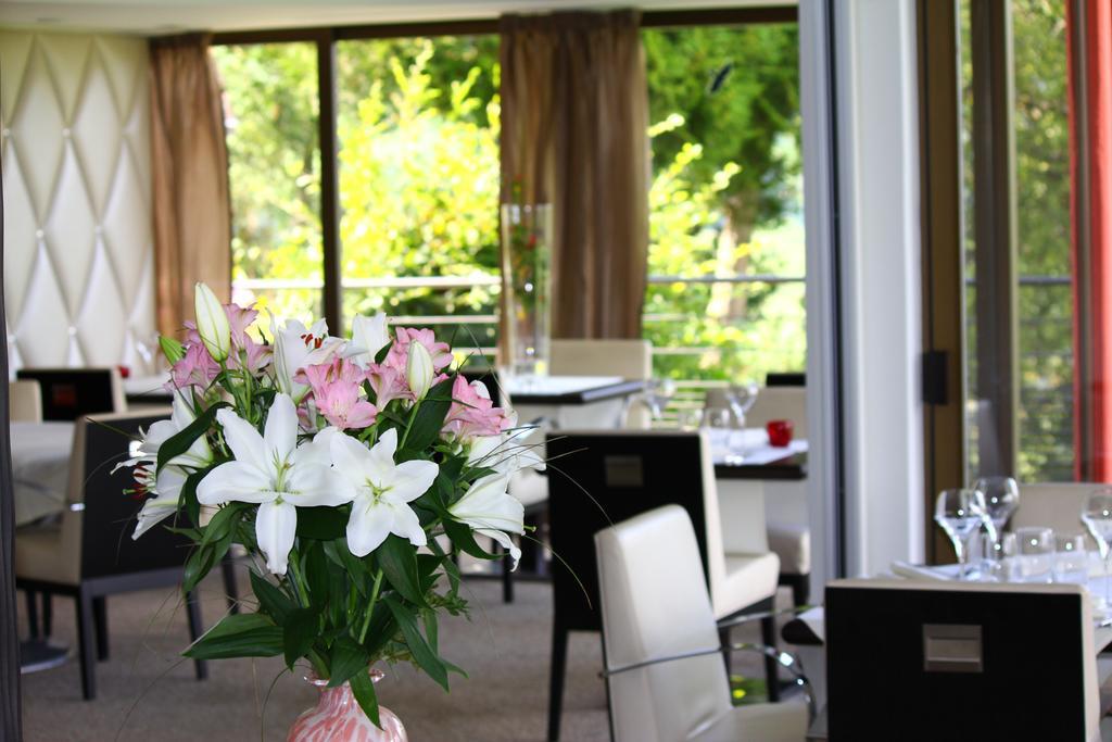 Hotel Restaurant Les Alisiers ลาปูตรัว ภายนอก รูปภาพ