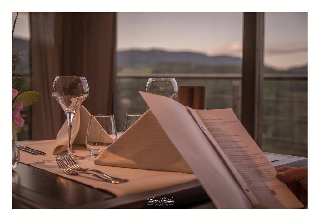 Hotel Restaurant Les Alisiers ลาปูตรัว ภายนอก รูปภาพ